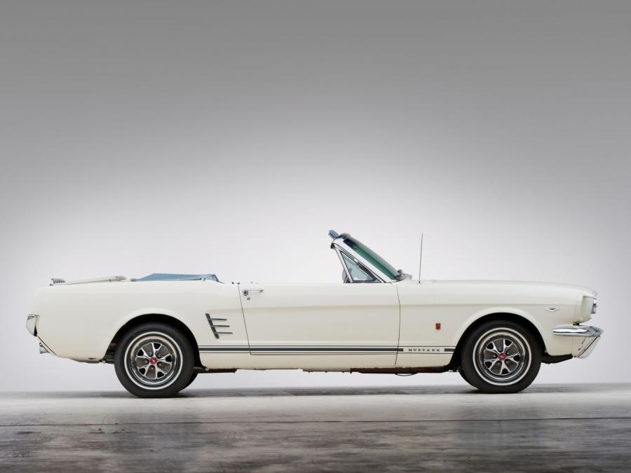  Ford Mustang GT Convertible 1966 года  (фото 20 из 24)